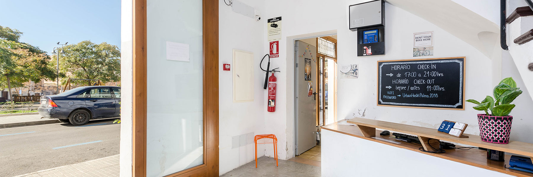 URBAN HOSTEL PALMA URBAN HOSTEL PALMA